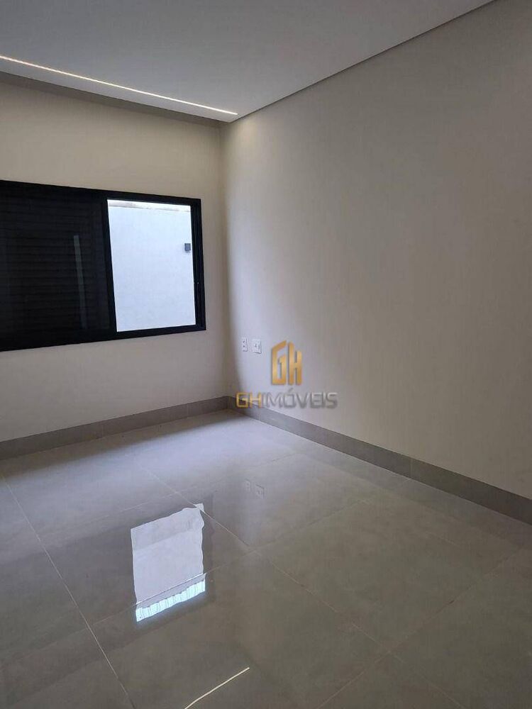 Casa à venda com 3 quartos, 180m² - Foto 4