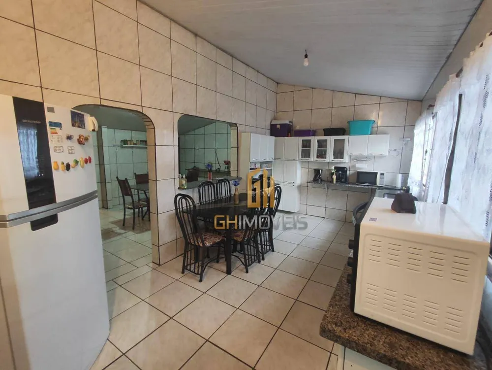 Casa, 3 quartos, 234 m² - Foto 2