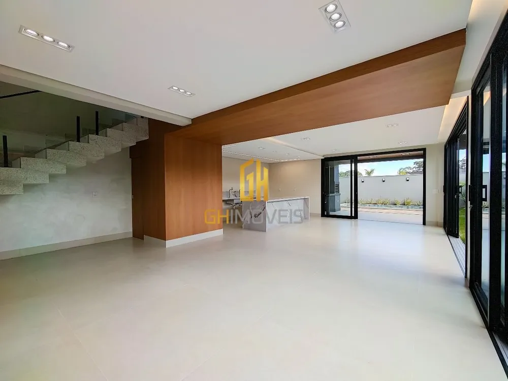 Sobrado, 3 quartos, 212 m² - Foto 2