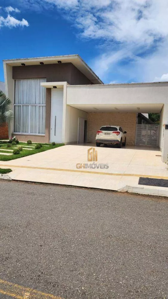 Casa de Condomínio à venda com 3 quartos, 215m² - Foto 2