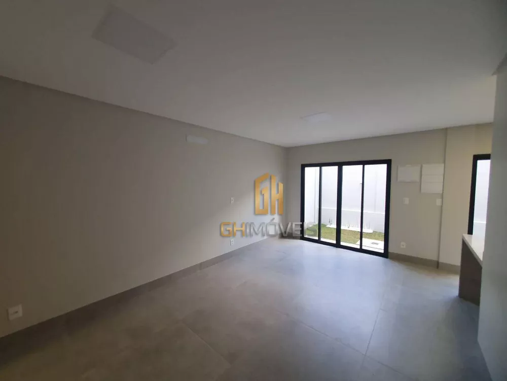 Sobrado à venda com 3 quartos, 132m² - Foto 1