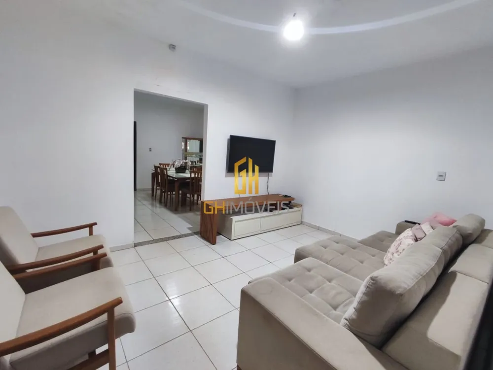 Casa, 2 quartos, 175 m² - Foto 1
