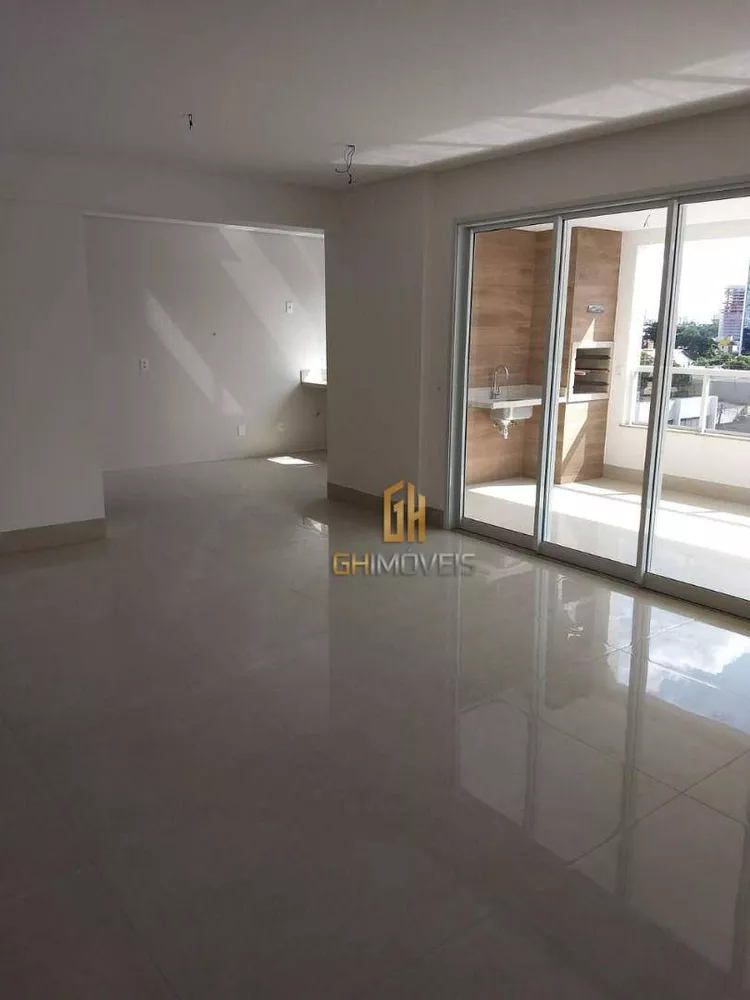 Apartamento à venda com 3 quartos, 155m² - Foto 1