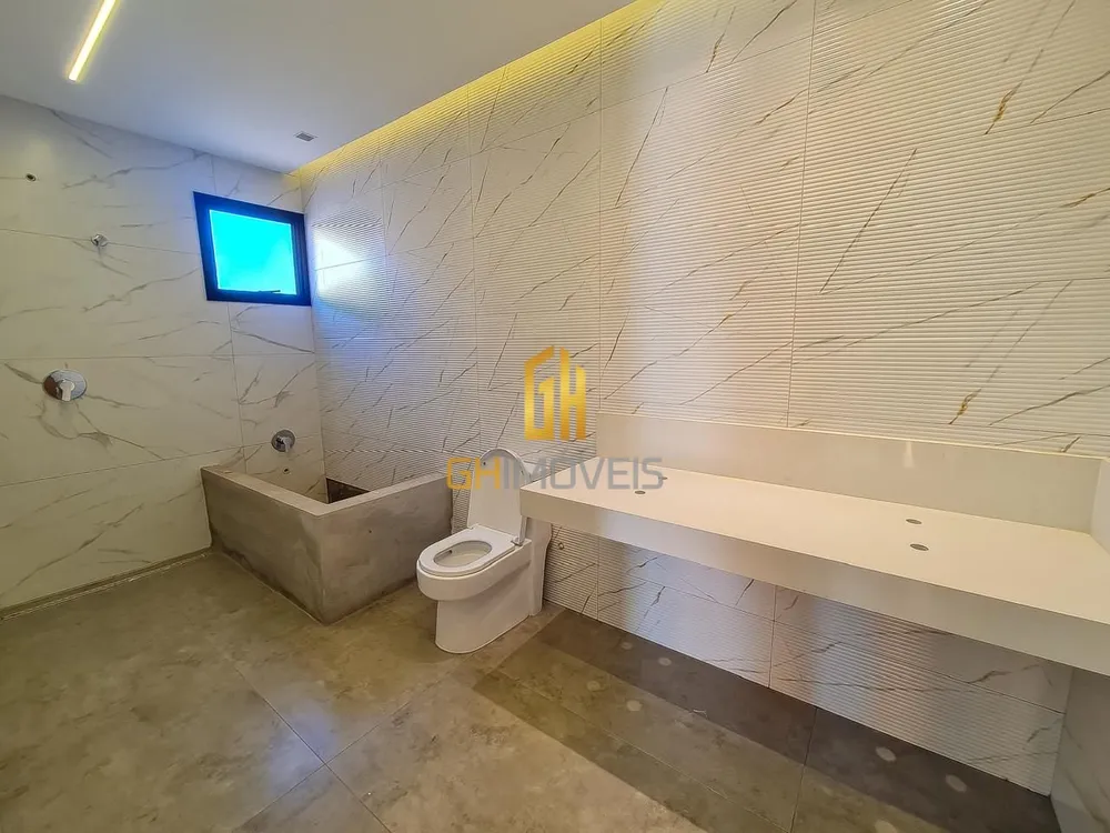 Sobrado, 3 quartos, 228 m² - Foto 1