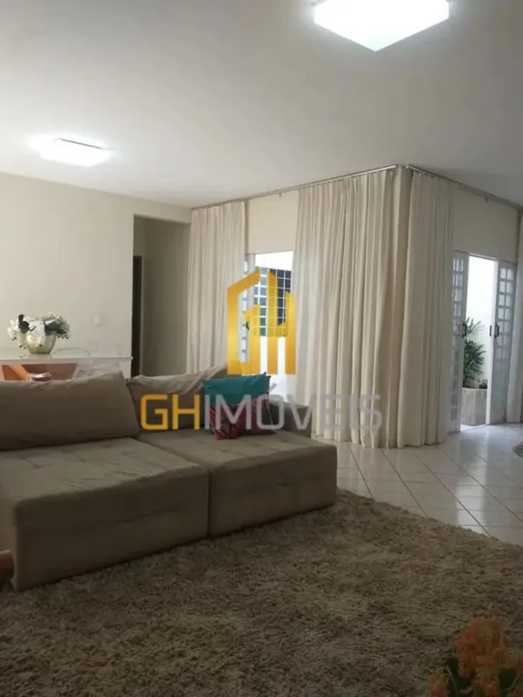 Casa, 4 quartos, 188 m² - Foto 2