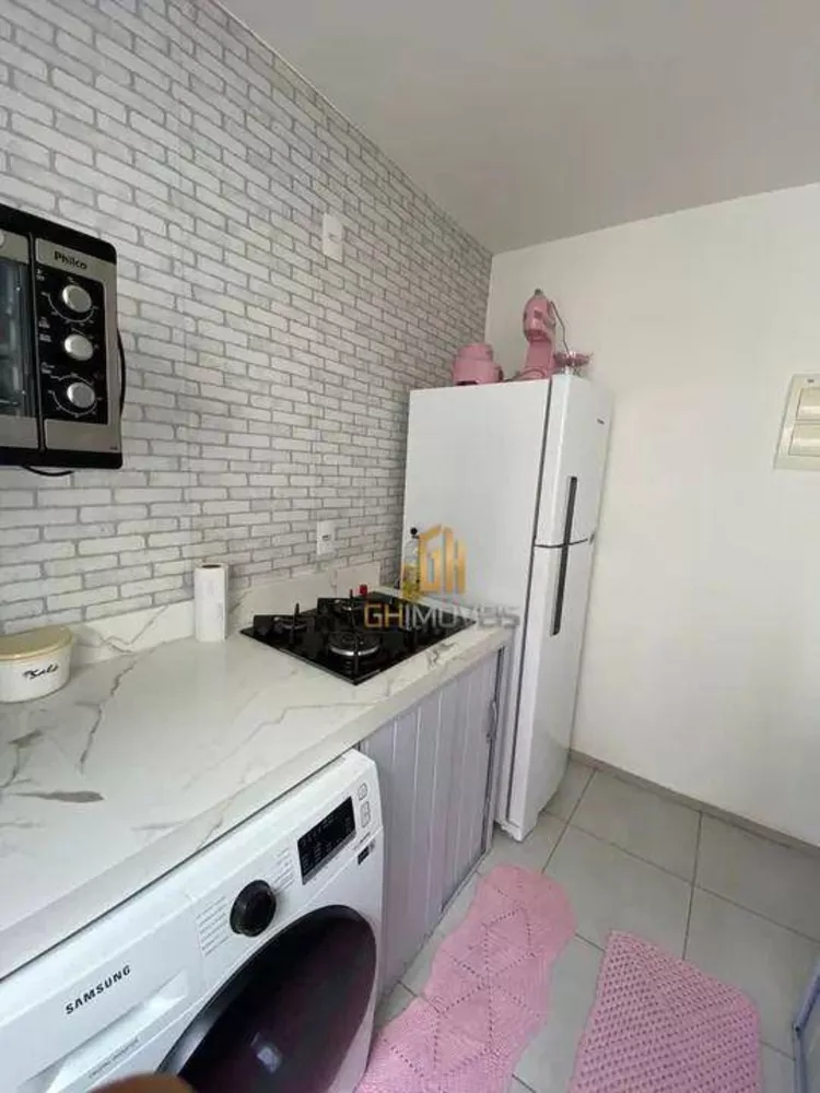 Apartamento à venda com 2 quartos, 39m² - Foto 2