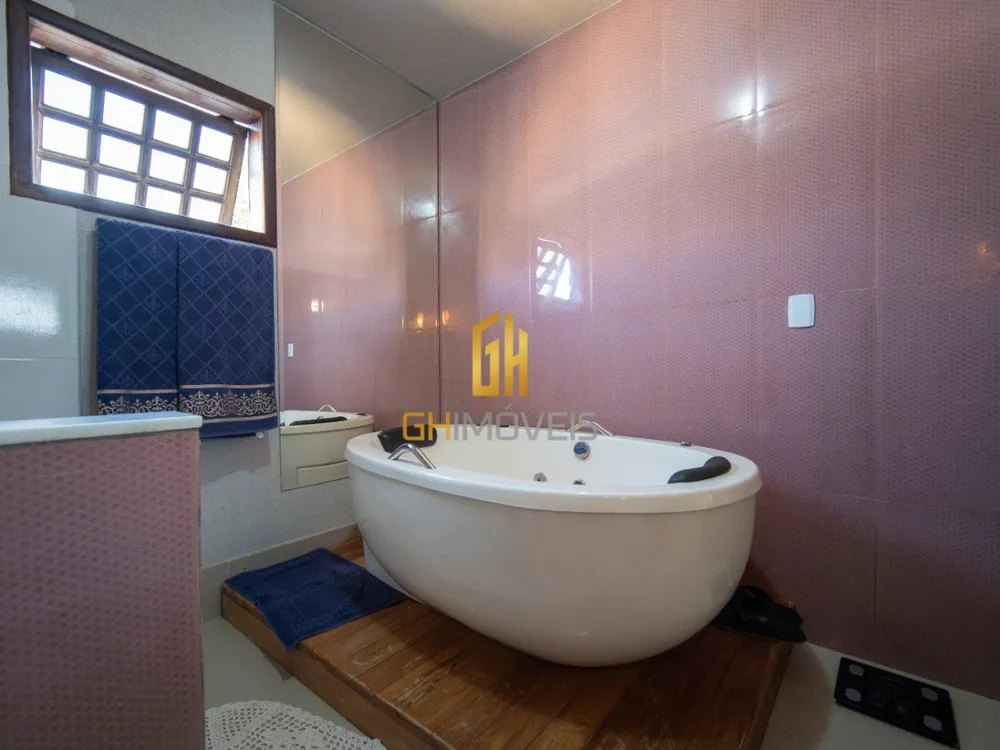 Casa, 3 quartos, 240 m² - Foto 2