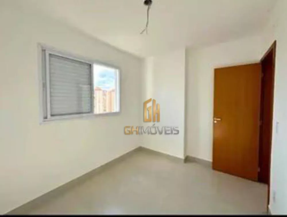 Apartamento à venda com 2 quartos, 64m² - Foto 4