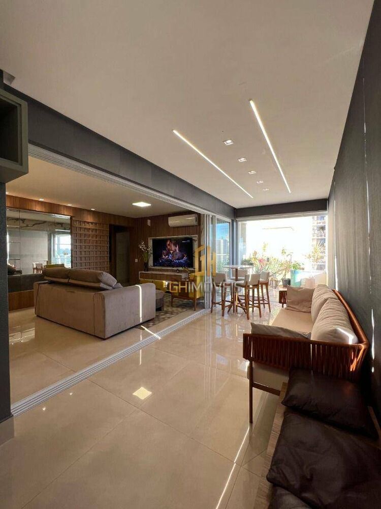 Apartamento à venda com 3 quartos, 157m² - Foto 2
