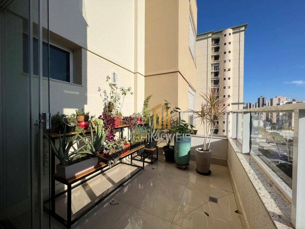 Apartamento à venda com 3 quartos, 157m² - Foto 3