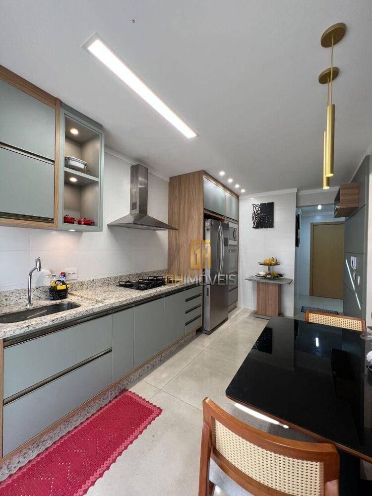 Apartamento à venda com 3 quartos, 157m² - Foto 4