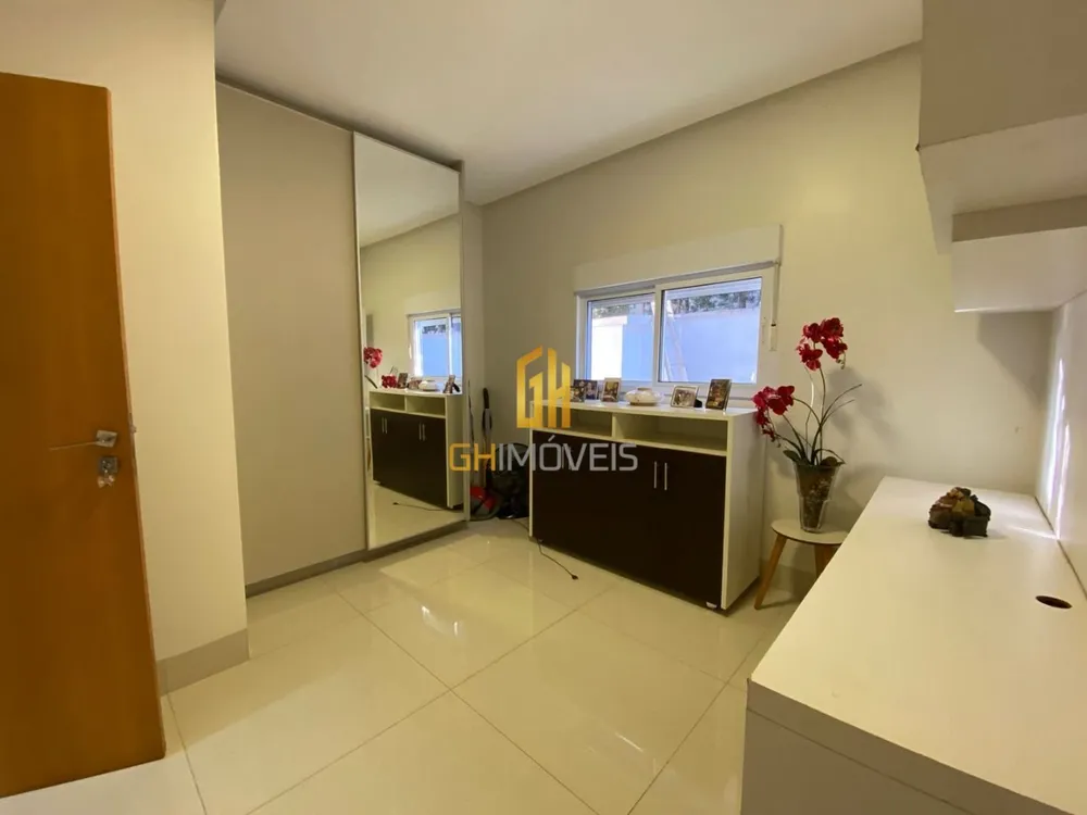 Casa, 4 quartos, 193 m² - Foto 2