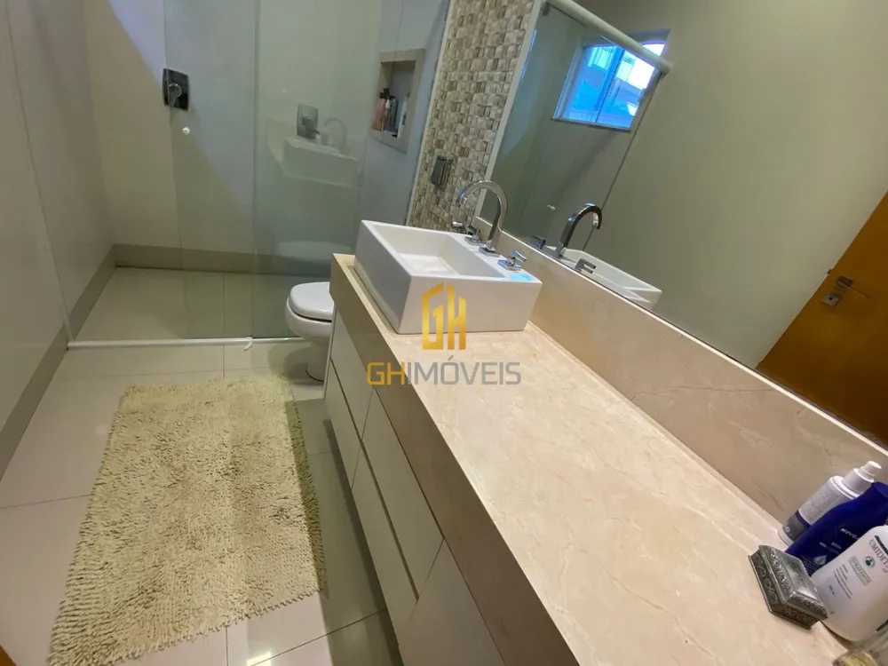 Casa, 4 quartos, 193 m² - Foto 1