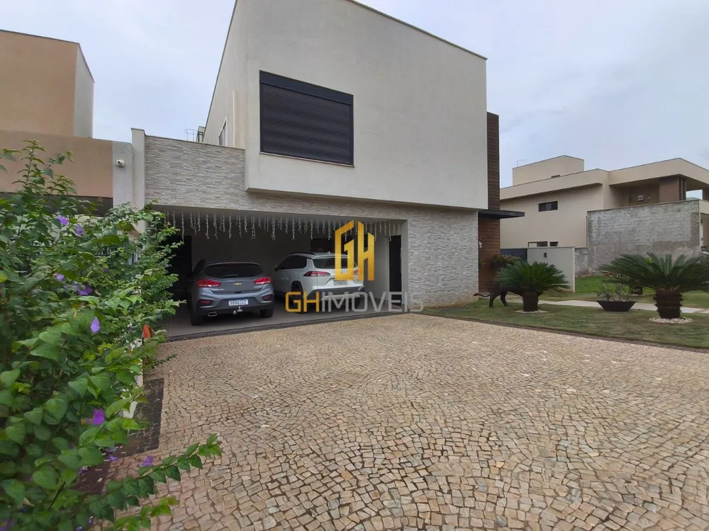 Casa, 4 quartos, 260 m² - Foto 1