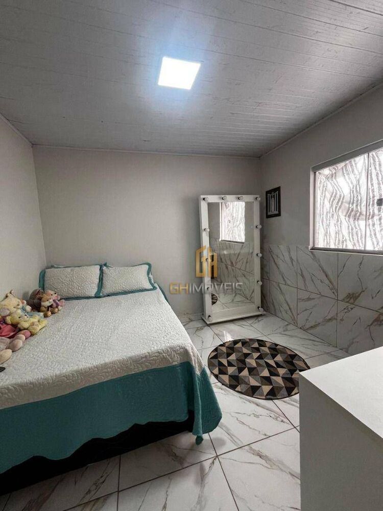 Casa à venda com 2 quartos, 72m² - Foto 2