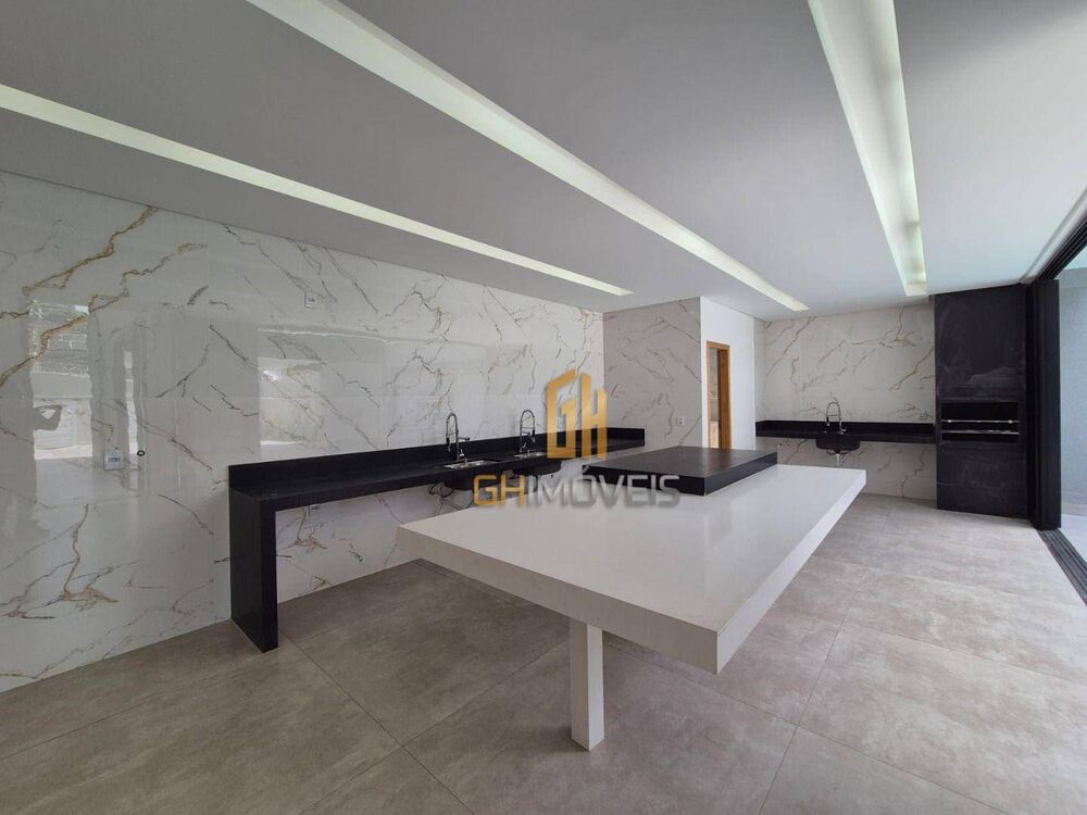 Casa à venda com 3 quartos, 200m² - Foto 3