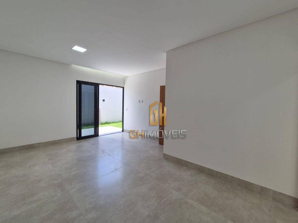 Casa à venda com 3 quartos, 200m² - Foto 4