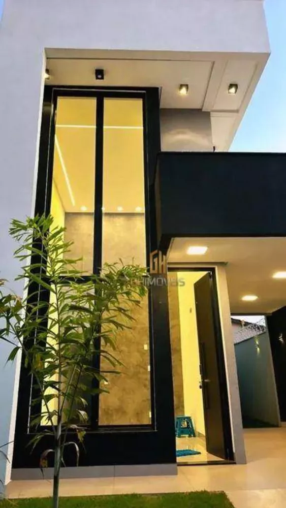 Casa à venda com 3 quartos, 141m² - Foto 1