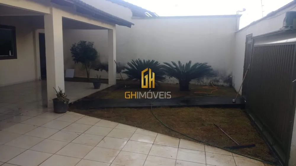 Casa, 3 quartos, 200 m² - Foto 2