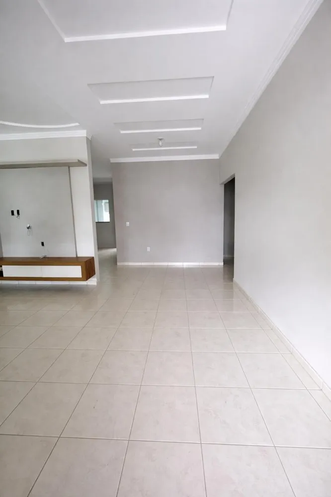Casa, 3 quartos, 200 m² - Foto 3