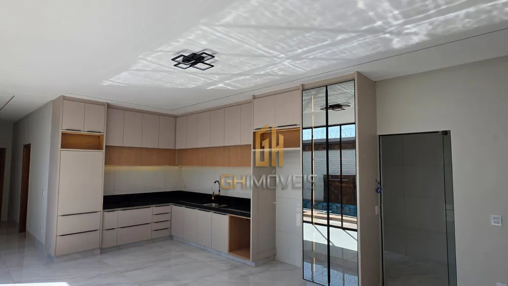 Casa, 3 quartos, 200 m² - Foto 2