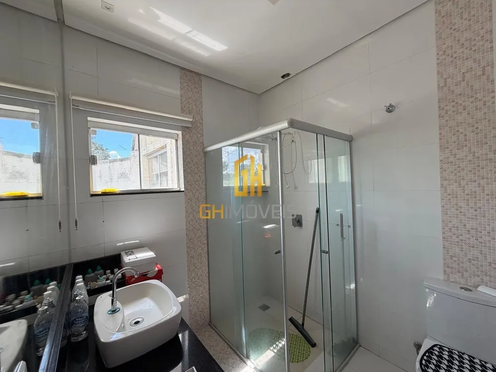 Sobrado, 3 quartos, 230 m² - Foto 1