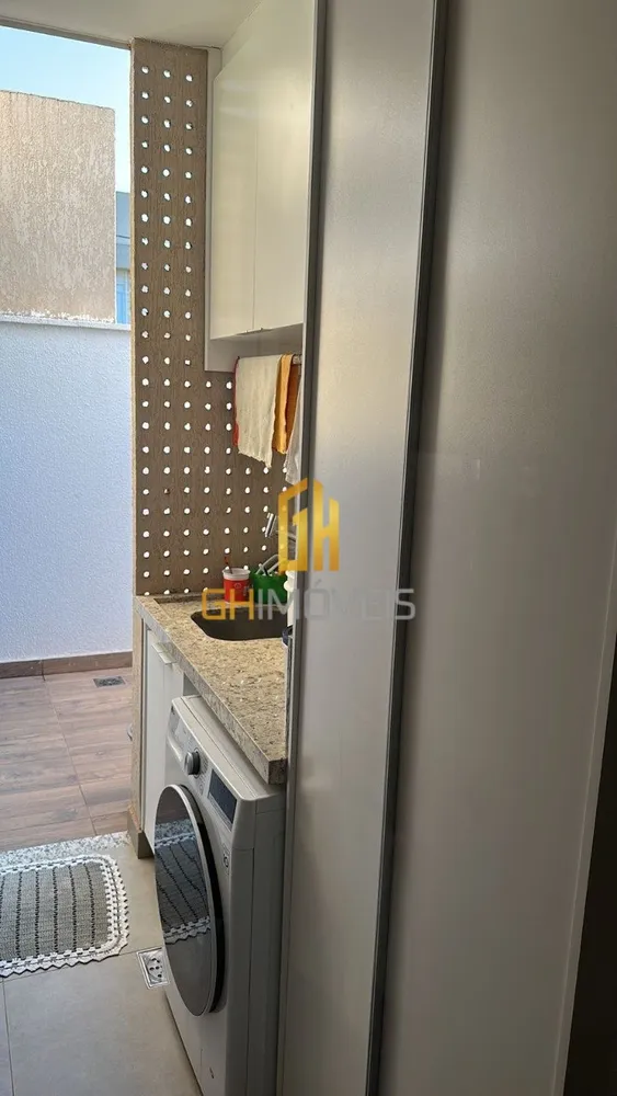 Sobrado, 3 quartos, 180 m² - Foto 1