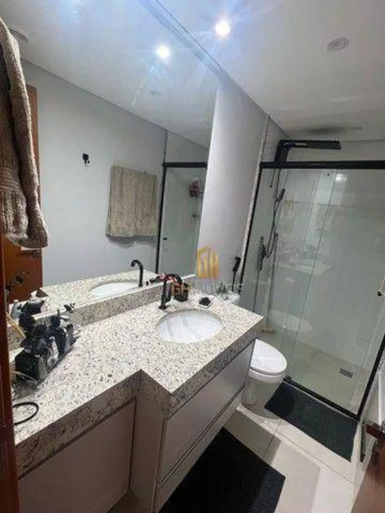 Apartamento à venda com 2 quartos, 70m² - Foto 4