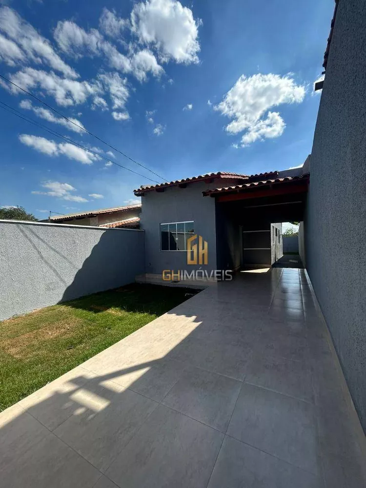 Casa à venda com 2 quartos, 75m² - Foto 2