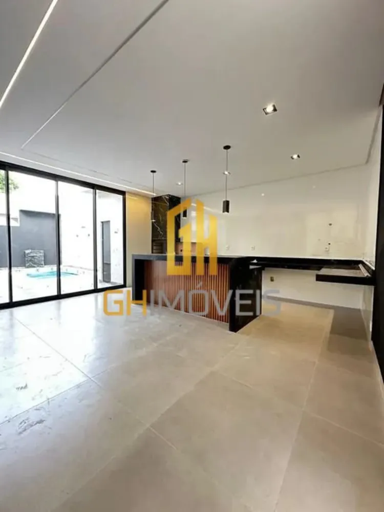 Casa, 3 quartos, 196 m² - Foto 2