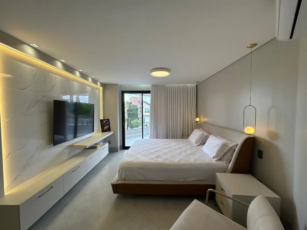 Sobrado, 3 quartos, 286 m² - Foto 4