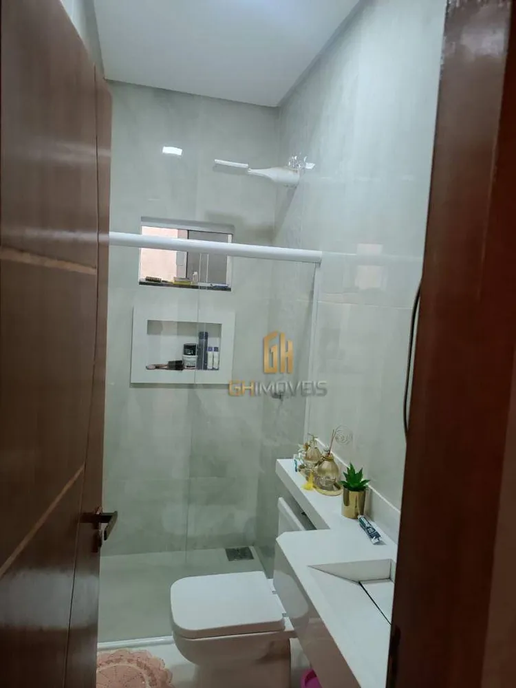Casa, 4 quartos, 182 m² - Foto 2
