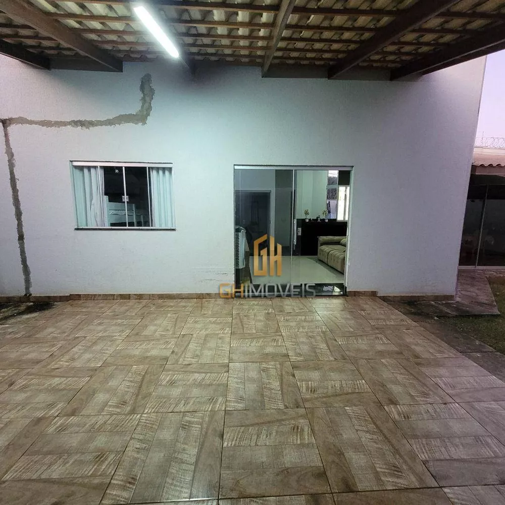 Casa à venda com 3 quartos, 130m² - Foto 3