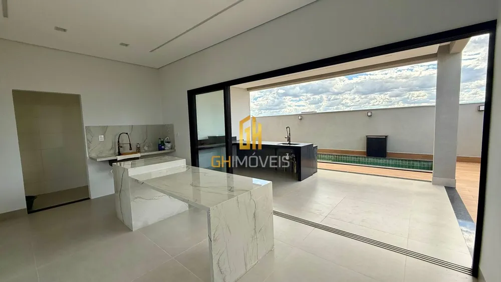 Casa, 4 quartos, 239 m² - Foto 1