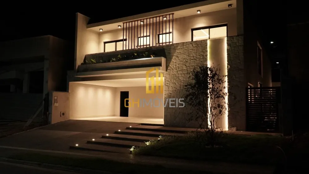 Casa, 4 quartos, 261 m² - Foto 1