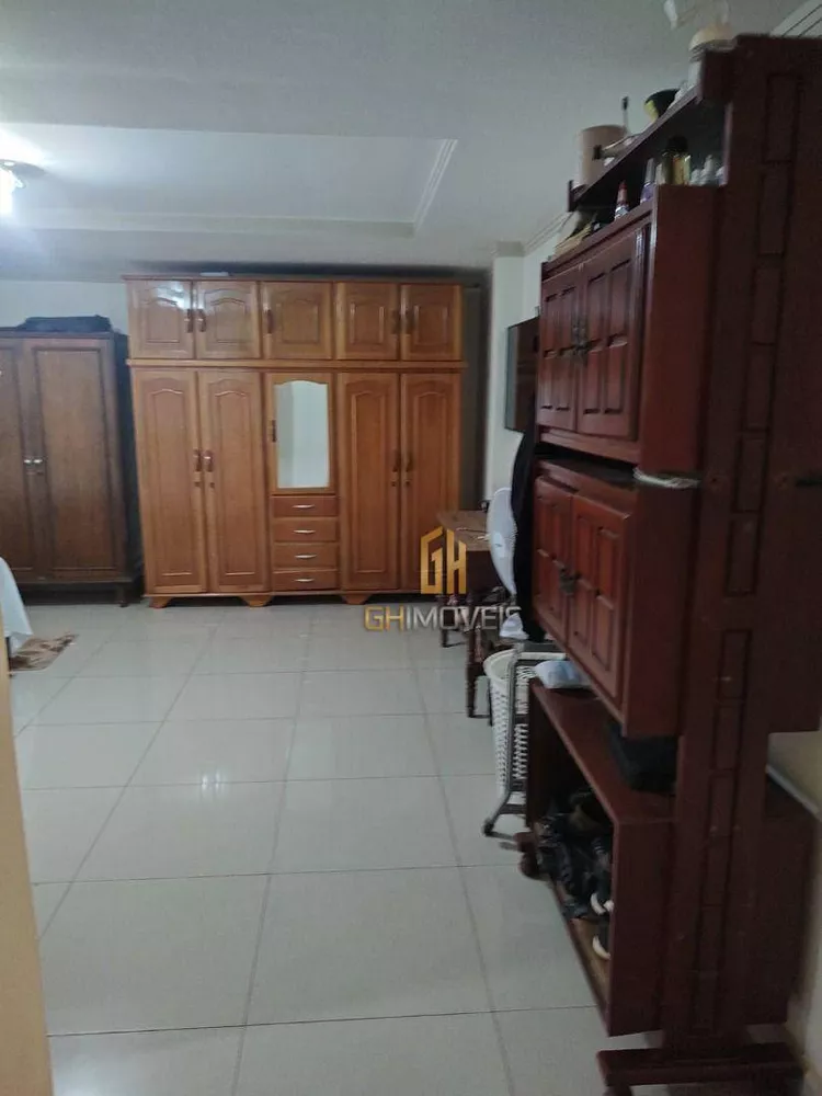 Sobrado à venda com 5 quartos, 300m² - Foto 7