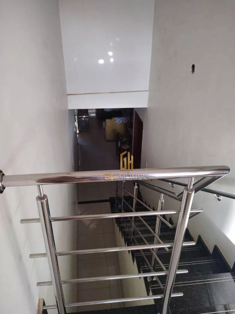 Sobrado à venda com 5 quartos, 300m² - Foto 20