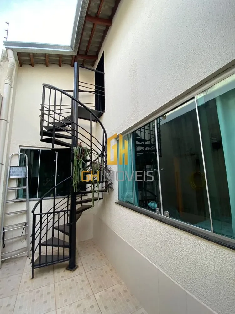 Casa, 2 quartos, 237 m² - Foto 3