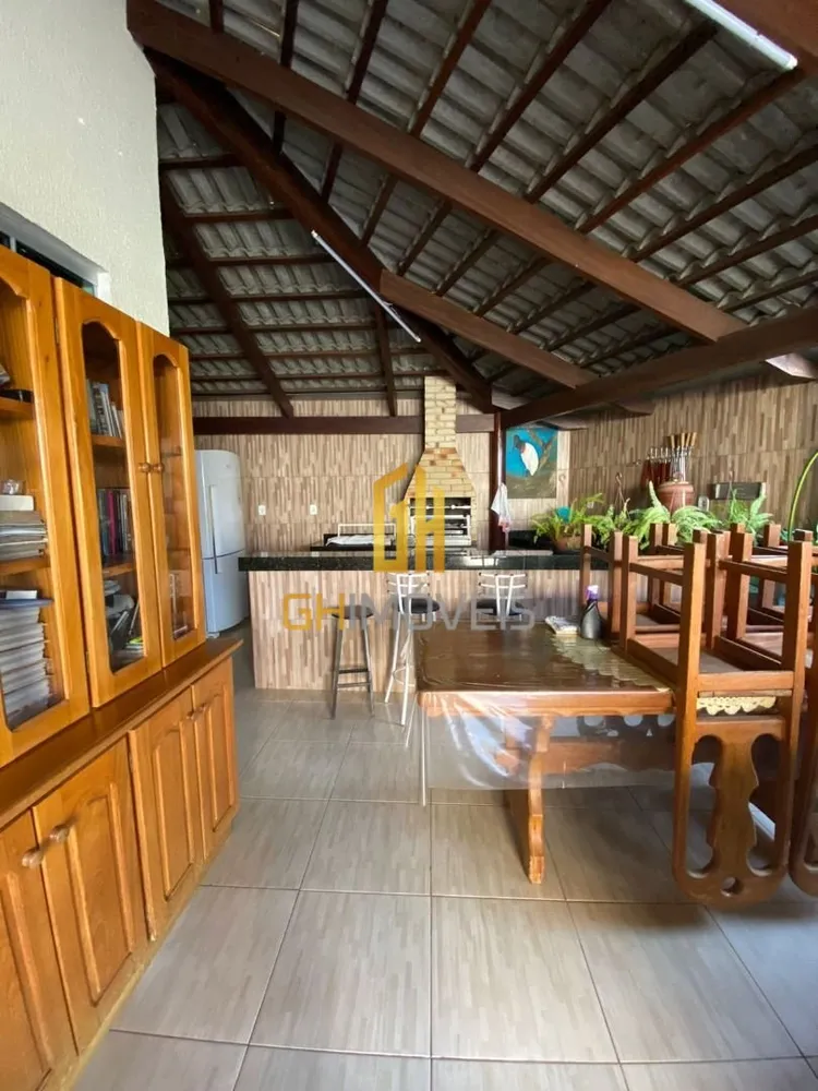 Casa, 2 quartos, 237 m² - Foto 1