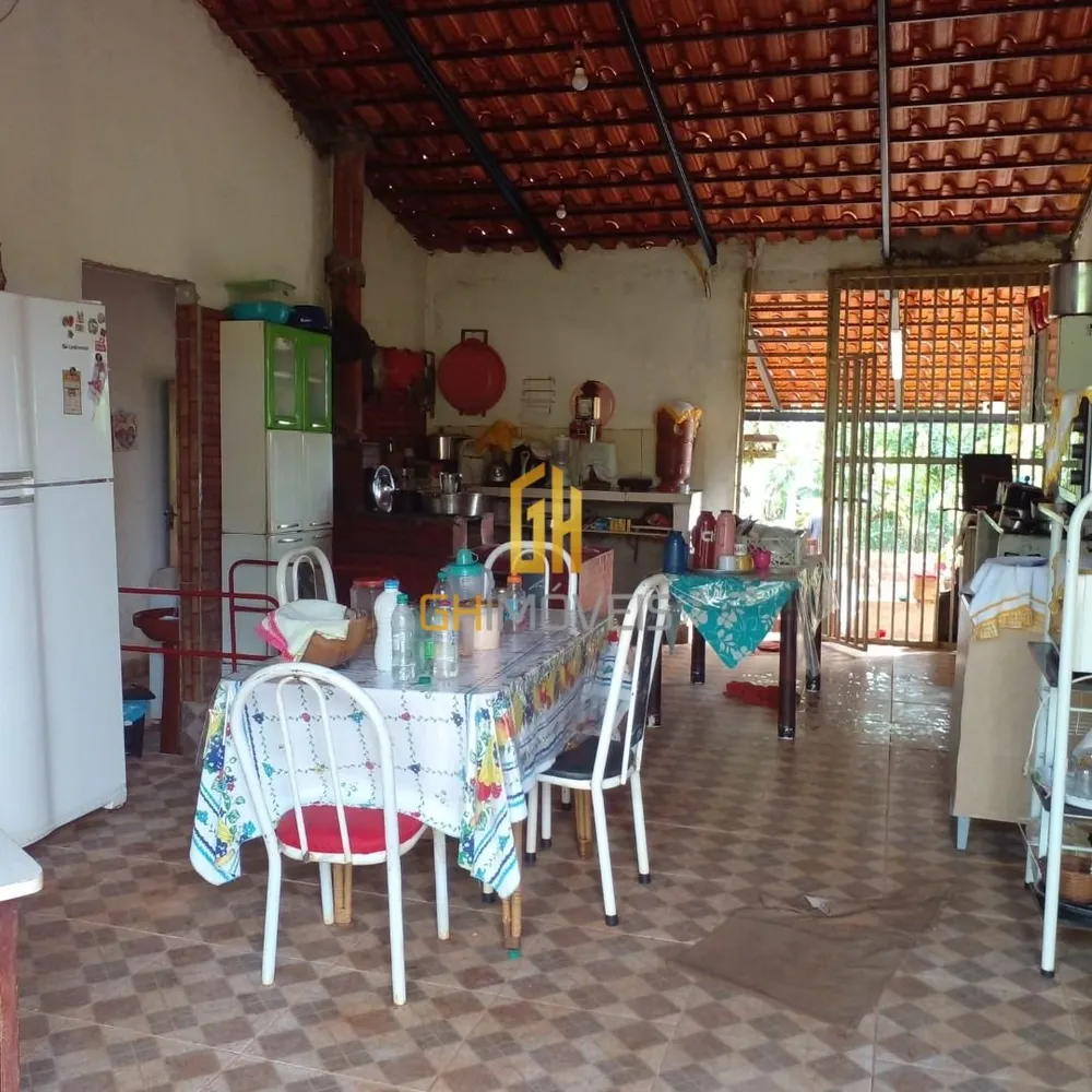 Chácara, 3 quartos, 4000 m² - Foto 1