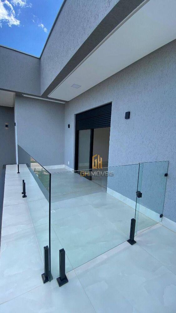 Sobrado, 4 quartos, 208 m² - Foto 1