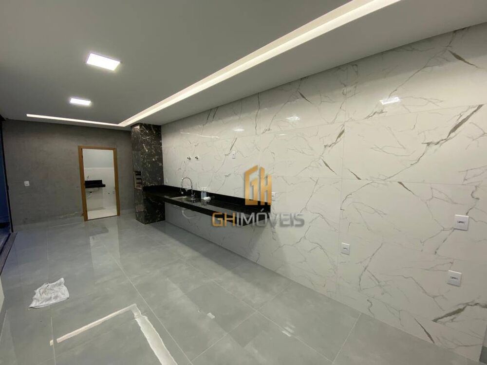 Casa à venda com 3 quartos, 154m² - Foto 1