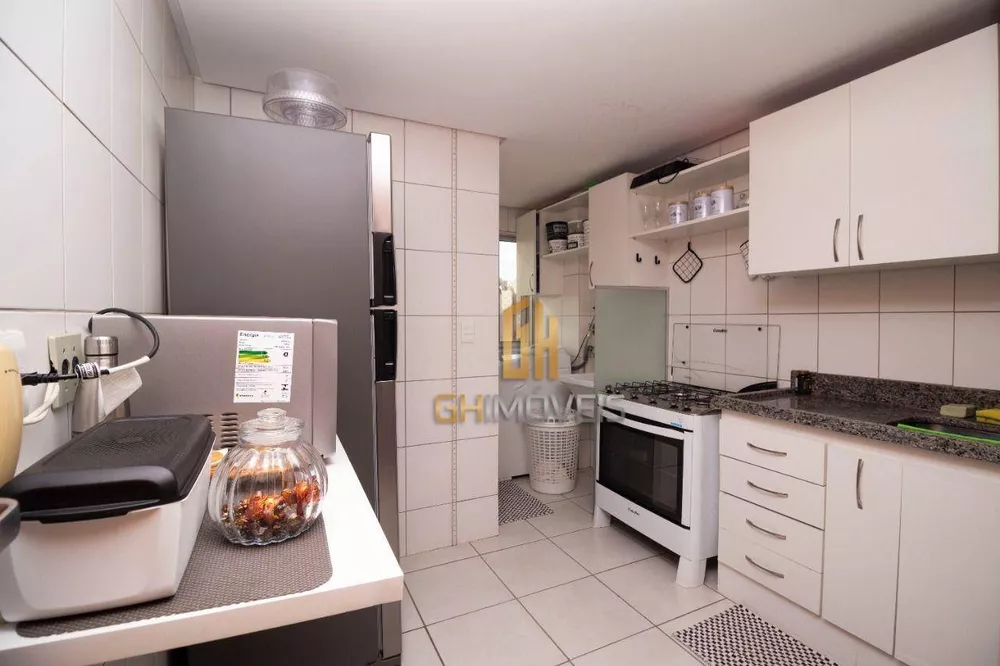 Apartamento à venda com 3 quartos, 98m² - Foto 4