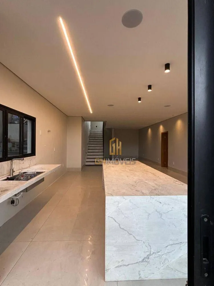 Sobrado, 4 quartos, 296 m² - Foto 3