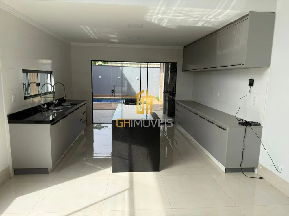 Casa, 3 quartos, 178 m² - Foto 1