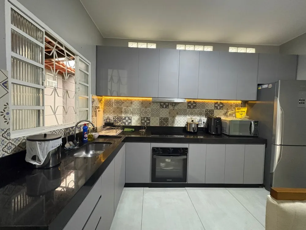 Casa, 3 quartos, 186 m² - Foto 2