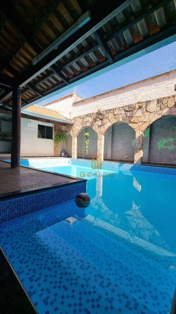 Sobrado, 4 quartos, 251 m² - Foto 1