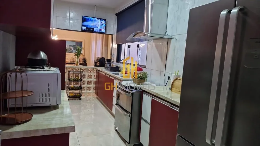 Casa, 4 quartos, 230 m² - Foto 4