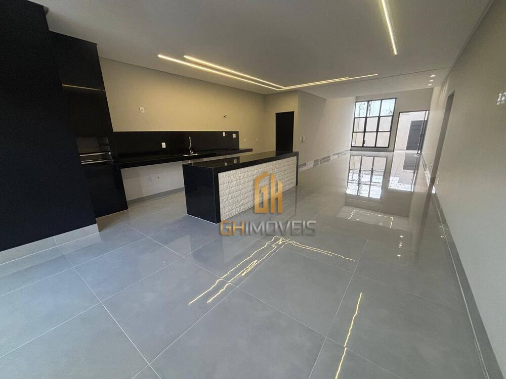 Casa, 3 quartos, 199 m² - Foto 2