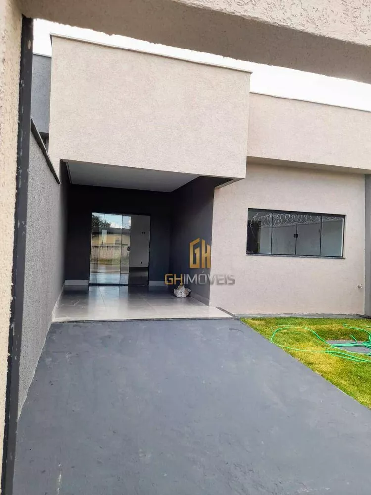 Casa à venda com 3 quartos, 138m² - Foto 2